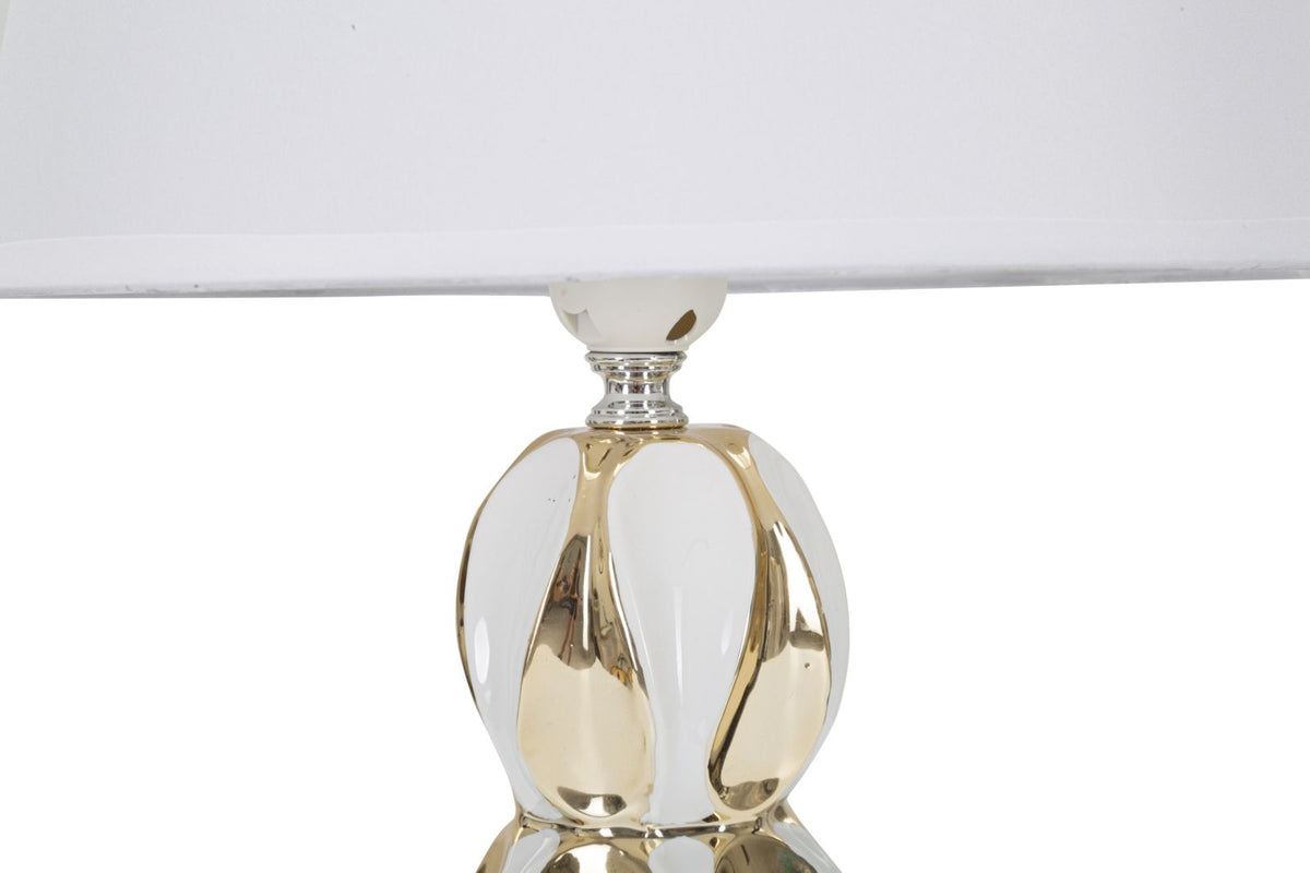 lampada_da_tavolo_ceramica_bianca_dorata_sfere_con_paralume__glamalls