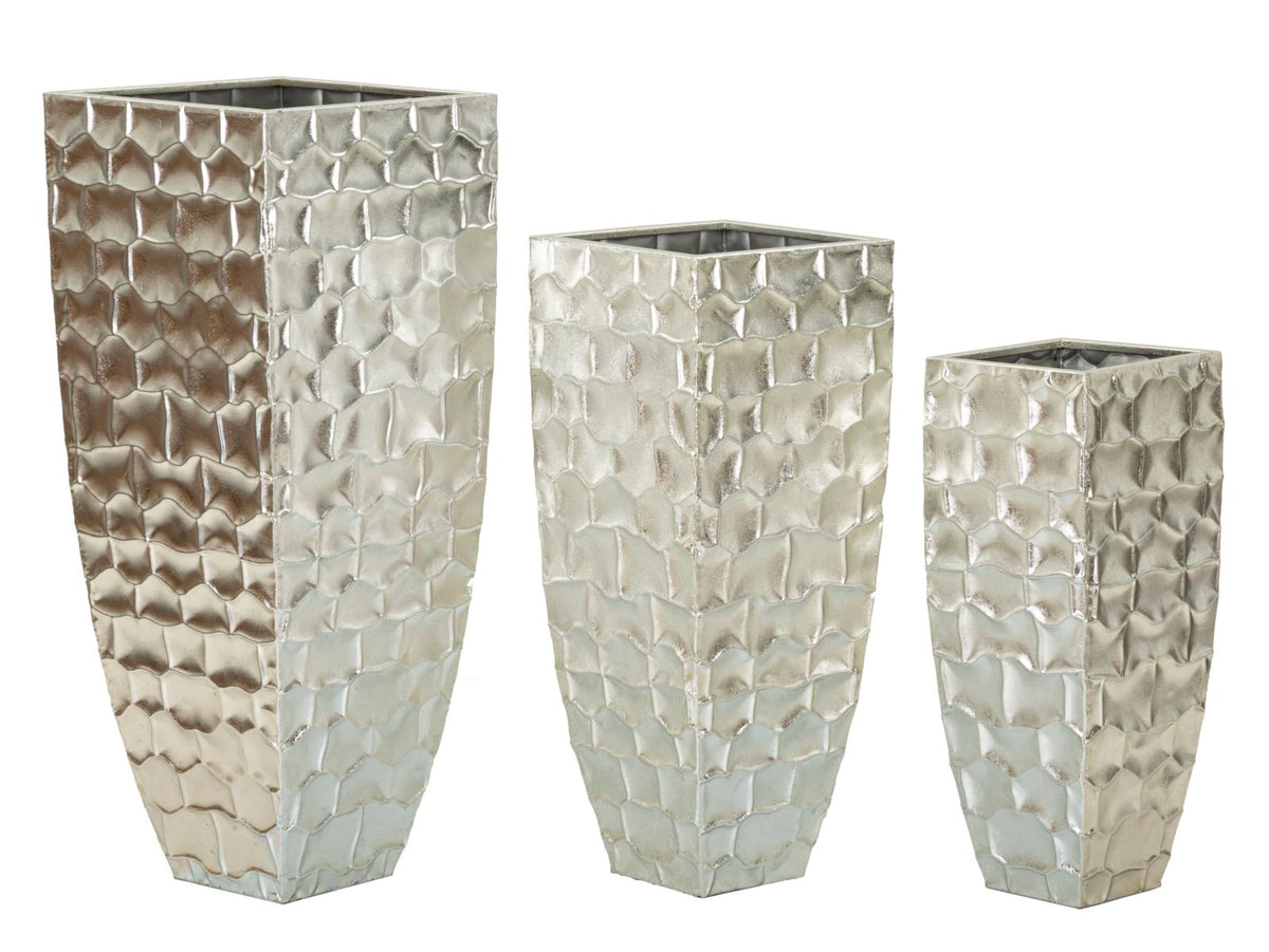 tris_vasi_decorativi_in_metallo_argento_di_diverse_dimensioni__tris