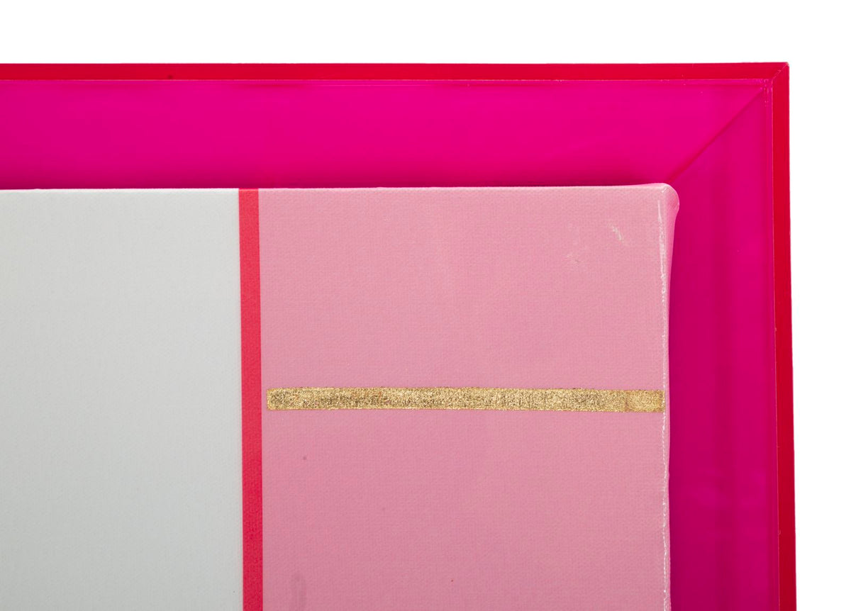 Dettaglio dell'angolo superiore destro del quadro ACRYLIC con cornice fucsia e banda dorata #colore_Fucsia