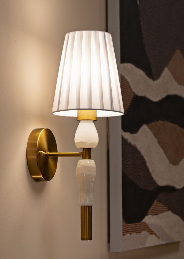 lampada_da_parete_classica_con_forme_affusolate_16x20x46_cm__budapest