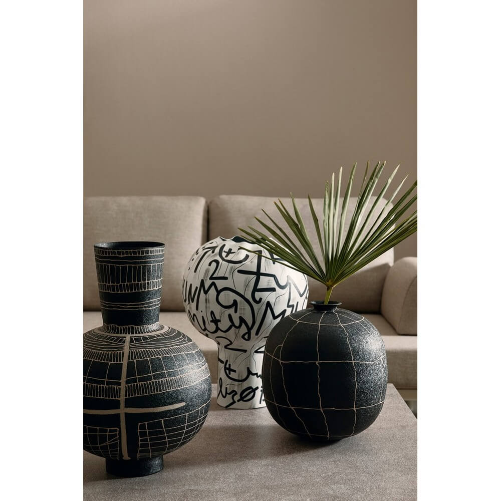 Vaso Decorativo Tondo in Metallo Lavorato Artigianalmente Nero - SIVA