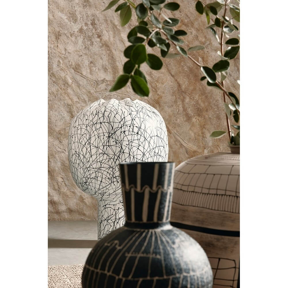 Vaso Decorativo in Metallo con Scritte Bianco e Nero H50 - DRAVE