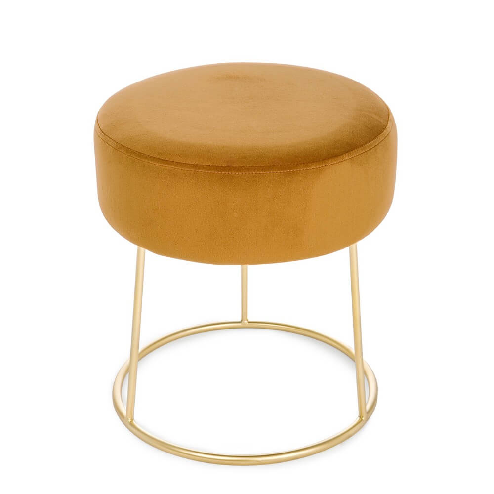 Sgabello DONOVAN giallo ocra con base dorata, vista di tre quarti su fondo bianco #colore_Oro
