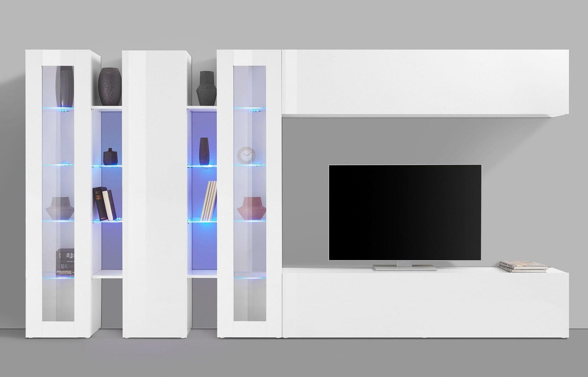 Parete attrezzata ECHO 6 bianco lucido su fondo grigio con vetrine illuminate e TV #colore_Bianco Lucido
