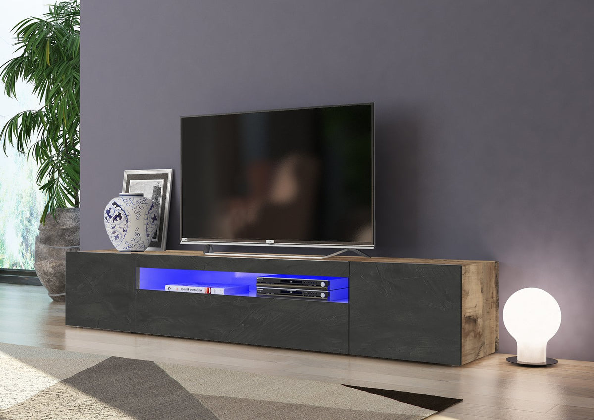 Porta TV FUSION acero pereira in salotto con vano LED blu e televisore #colore_Acero Pereira/Ardesia