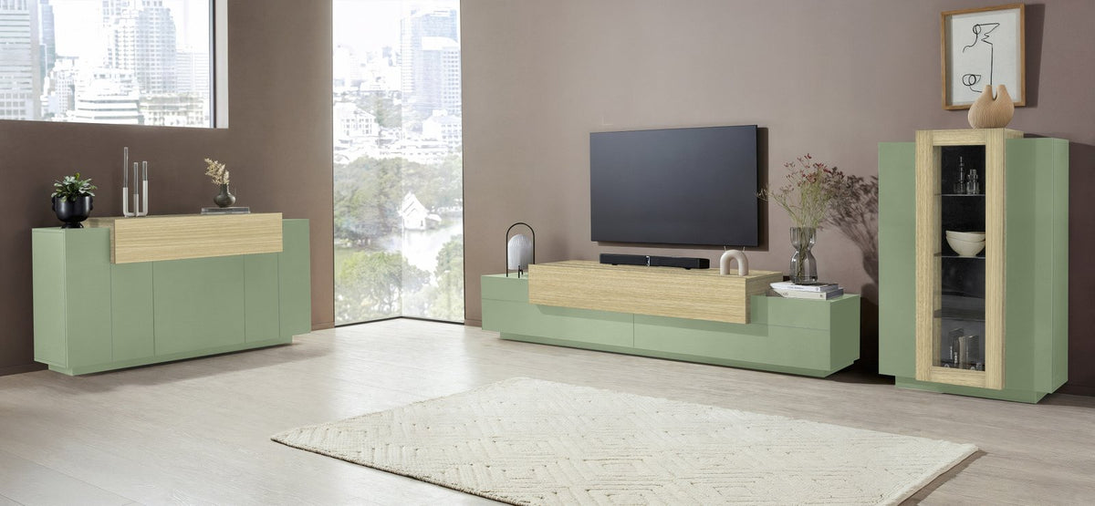 Porta TV CELESTIA verde salvia tra due credenze coordinate in soggiorno con tappeto bianco #colore_Verde