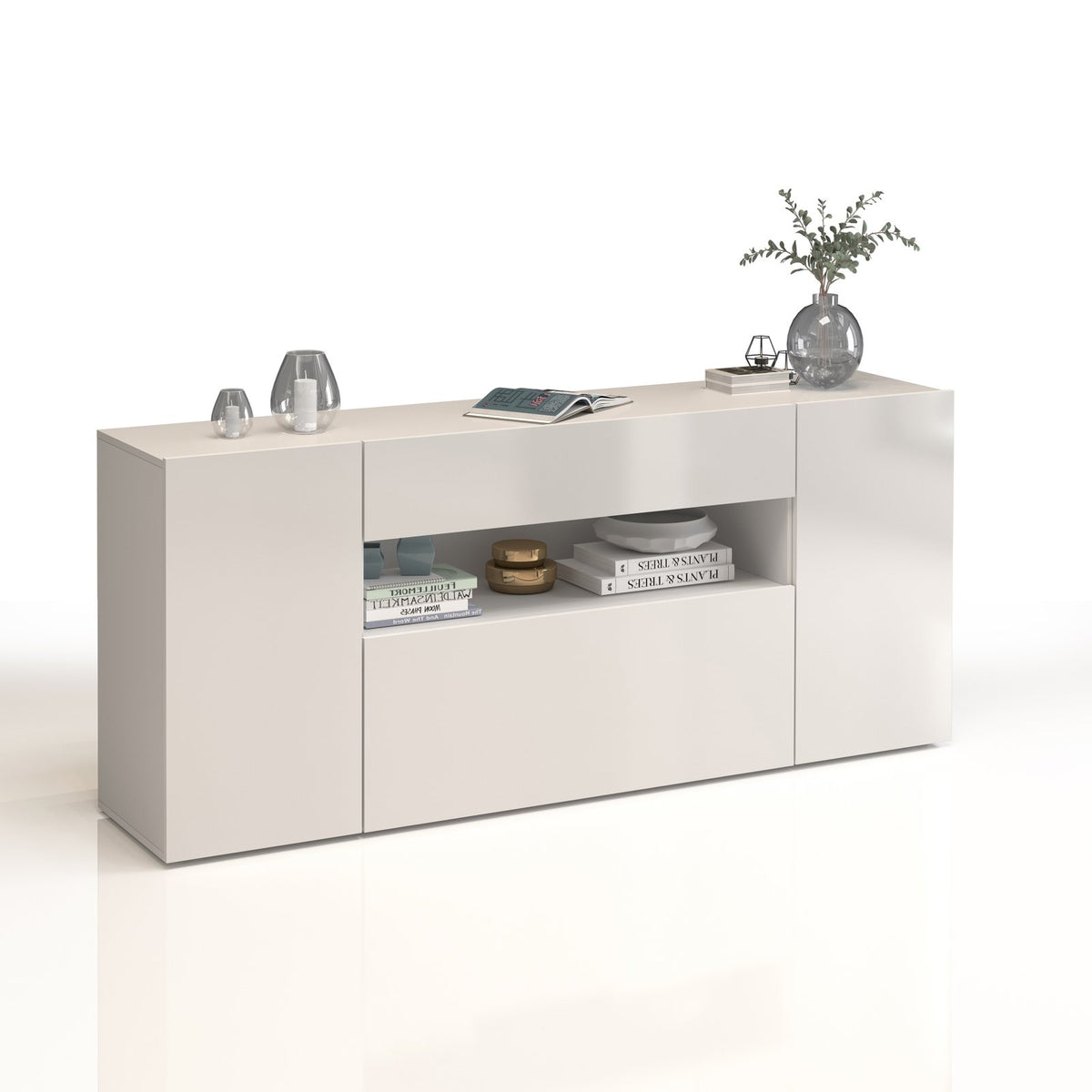 Credenza CAMPO bianco lucido su fondo bianco, vista di tre quarti con ante chiuse