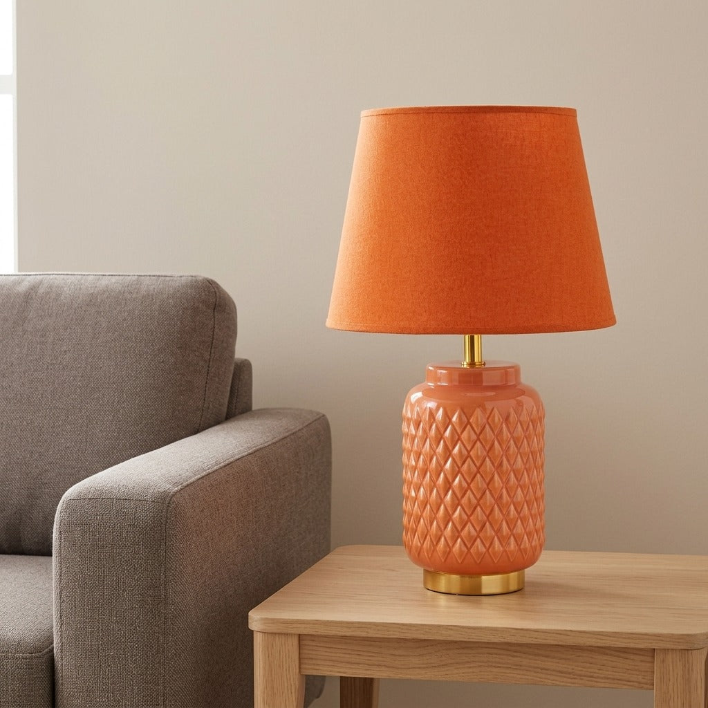 Lampada da tavolo arancione con rombi in rilievo e paralume - SQUARE