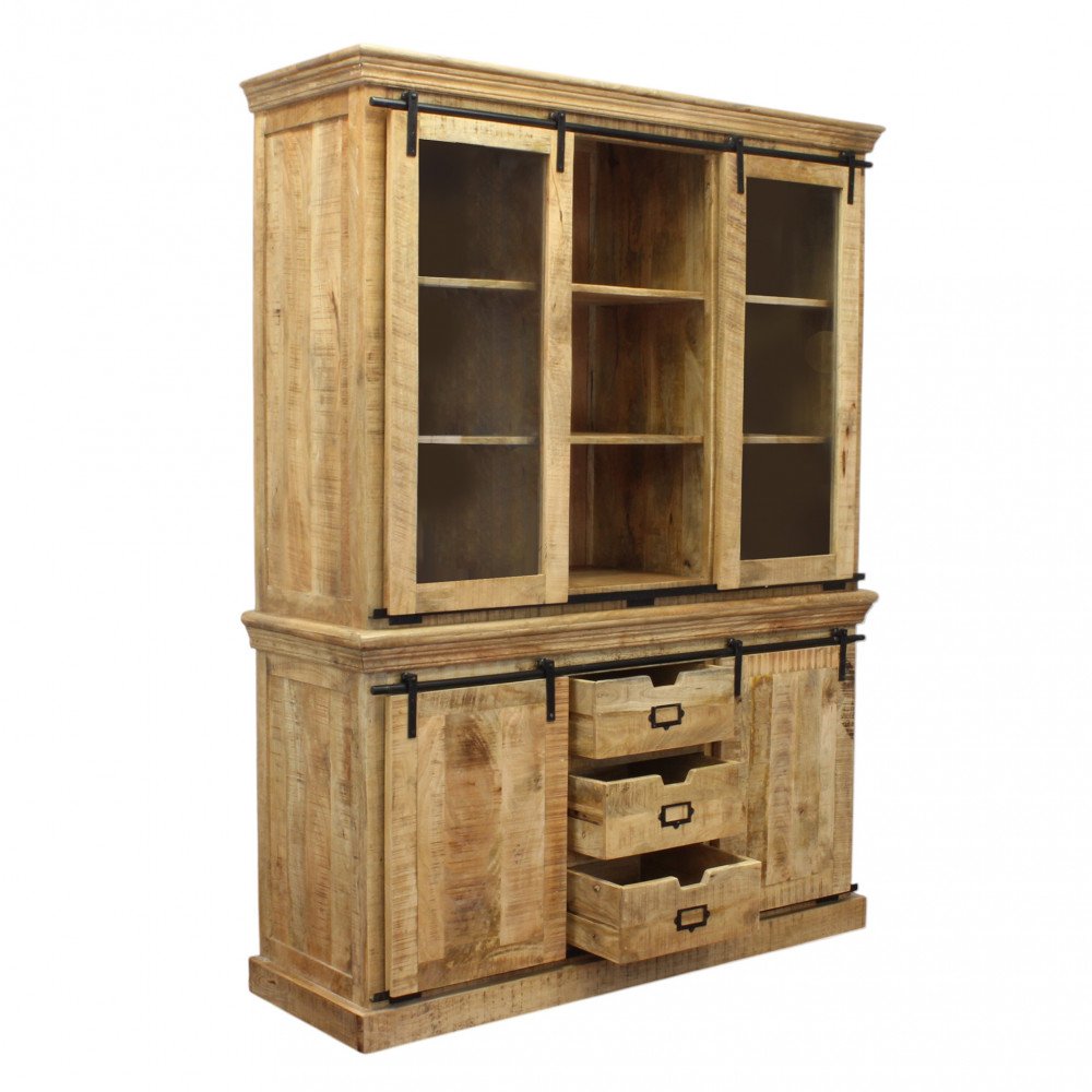 Credenza OSMOND marrone con ante in vetro e cassetti aperti su fondo bianco