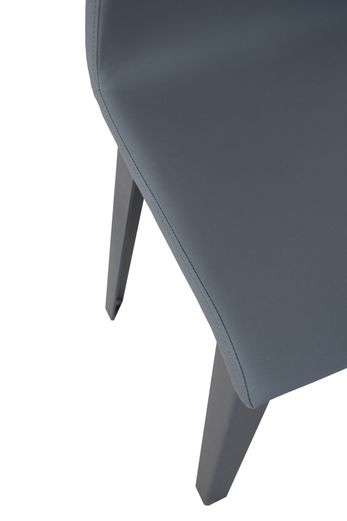 Dettaglio del fianco ARMIDA grigio con gambe antracite rastremate, vista laterale #colore_Grigio