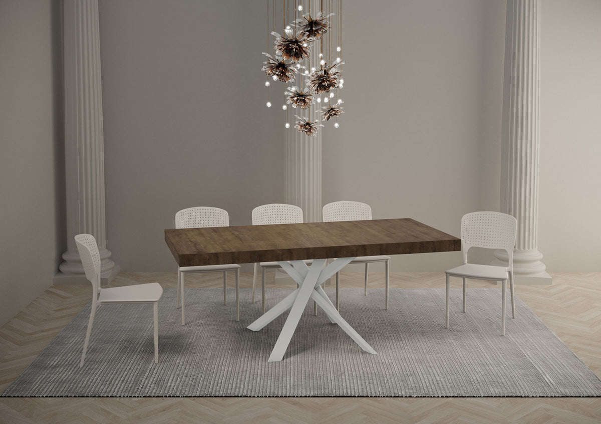 Tavolo allungato CLERK PREMIUM noce con venature visibili e cinque sedie #colore_Noce