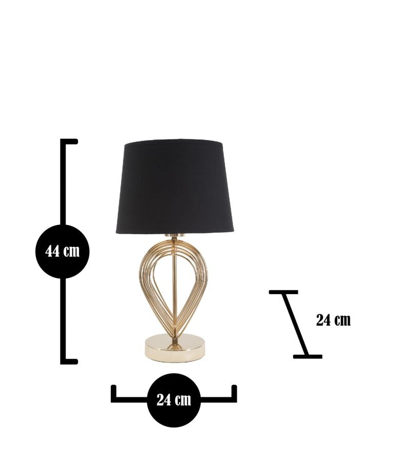 Lampada MAXT dorata con paralume nero e quote di altezza 44 cm e larghezza 24 cm #dimensione_Ø24 H44