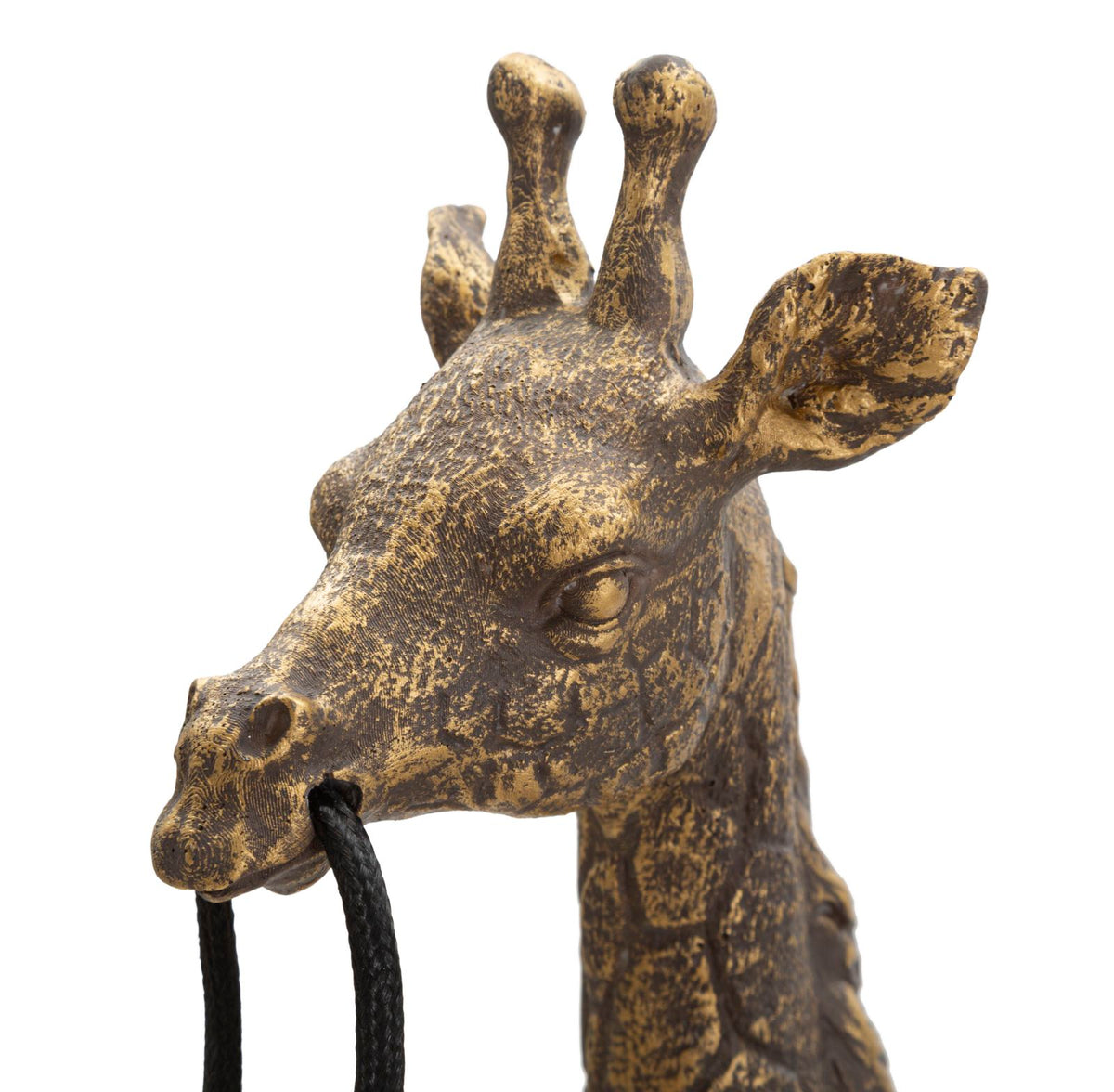 Dettaglio della testa della giraffa GIRAFFA oro di tre quarti con cavo che esce dal muso #dimensione_28x60x16