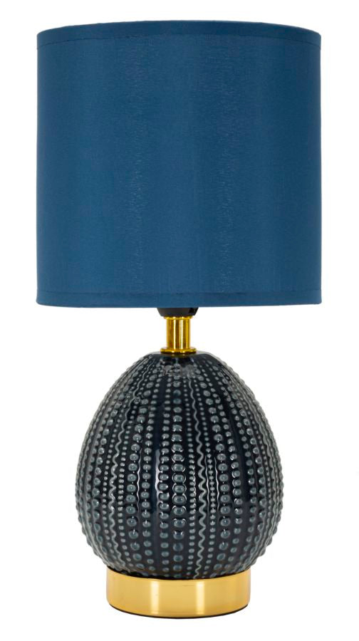 lampada_da_comodino_con_decorazioni_in_rilievo_e_paralume_in_tessuto__flavi