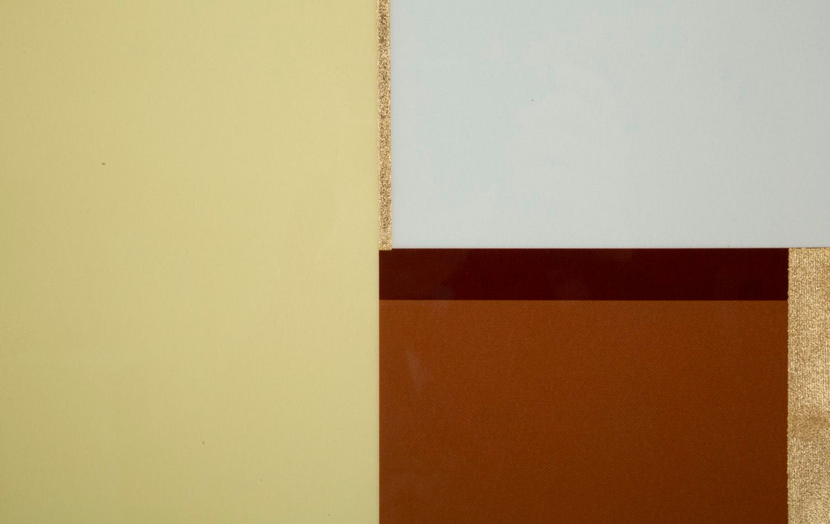Dettaglio ravvicinato delle campiture colorate del quadro ACRYLIC con cornice dorata #colore_Multicolore