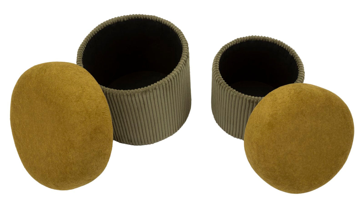Pouf ASPEN verde oliva dall'alto con coperchi ovali senape appoggiati accanto #colore_Senape e Verde