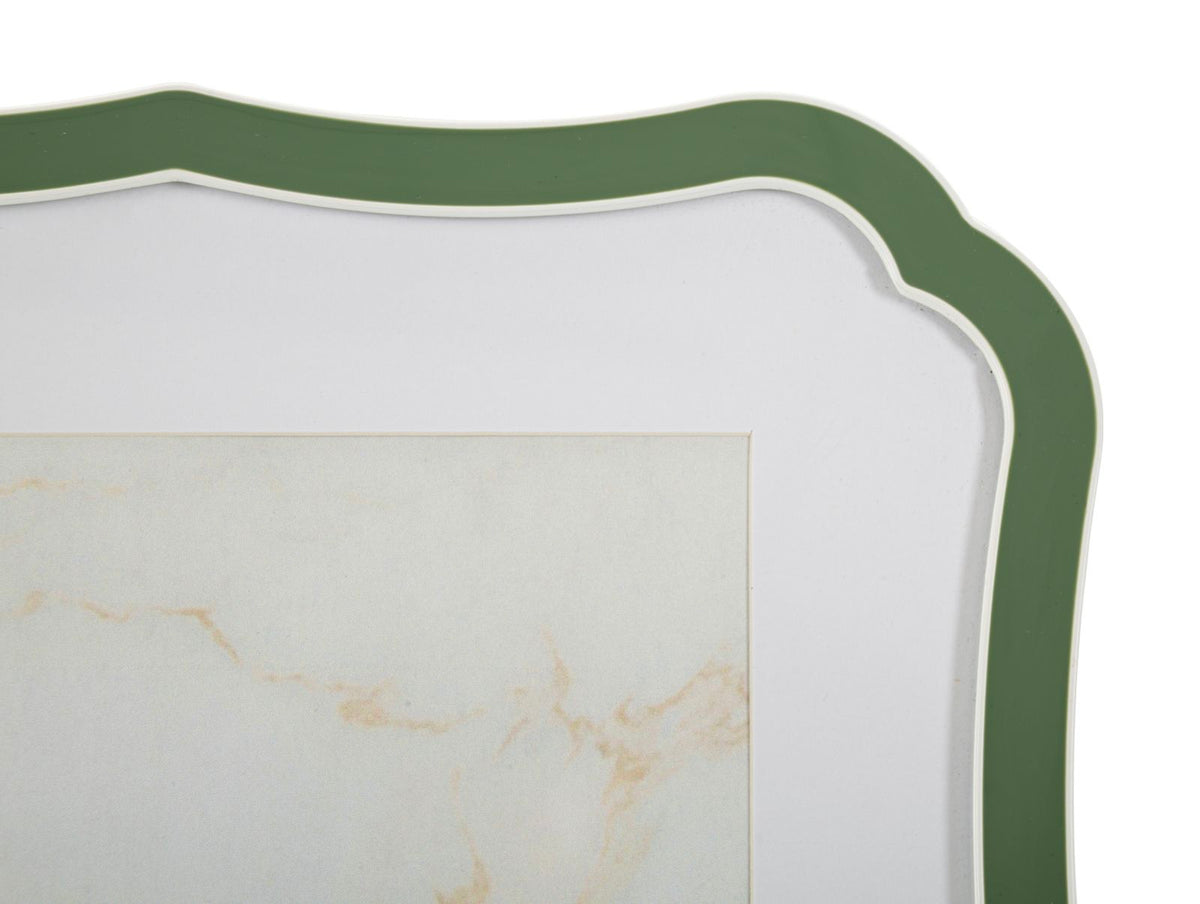Portafoto MARGOT verde, dettaglio ravvicinato dell'angolo superiore destro con passpartout bianco #colore_Verde