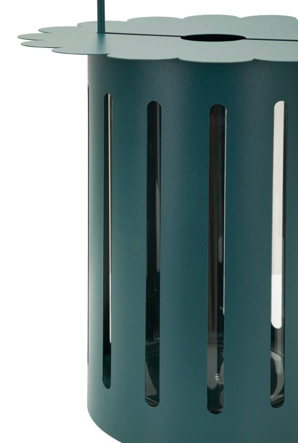 Primo piano della lanterna SATURNO verde scuro con fessure e inserto trasparente #colore_Verde