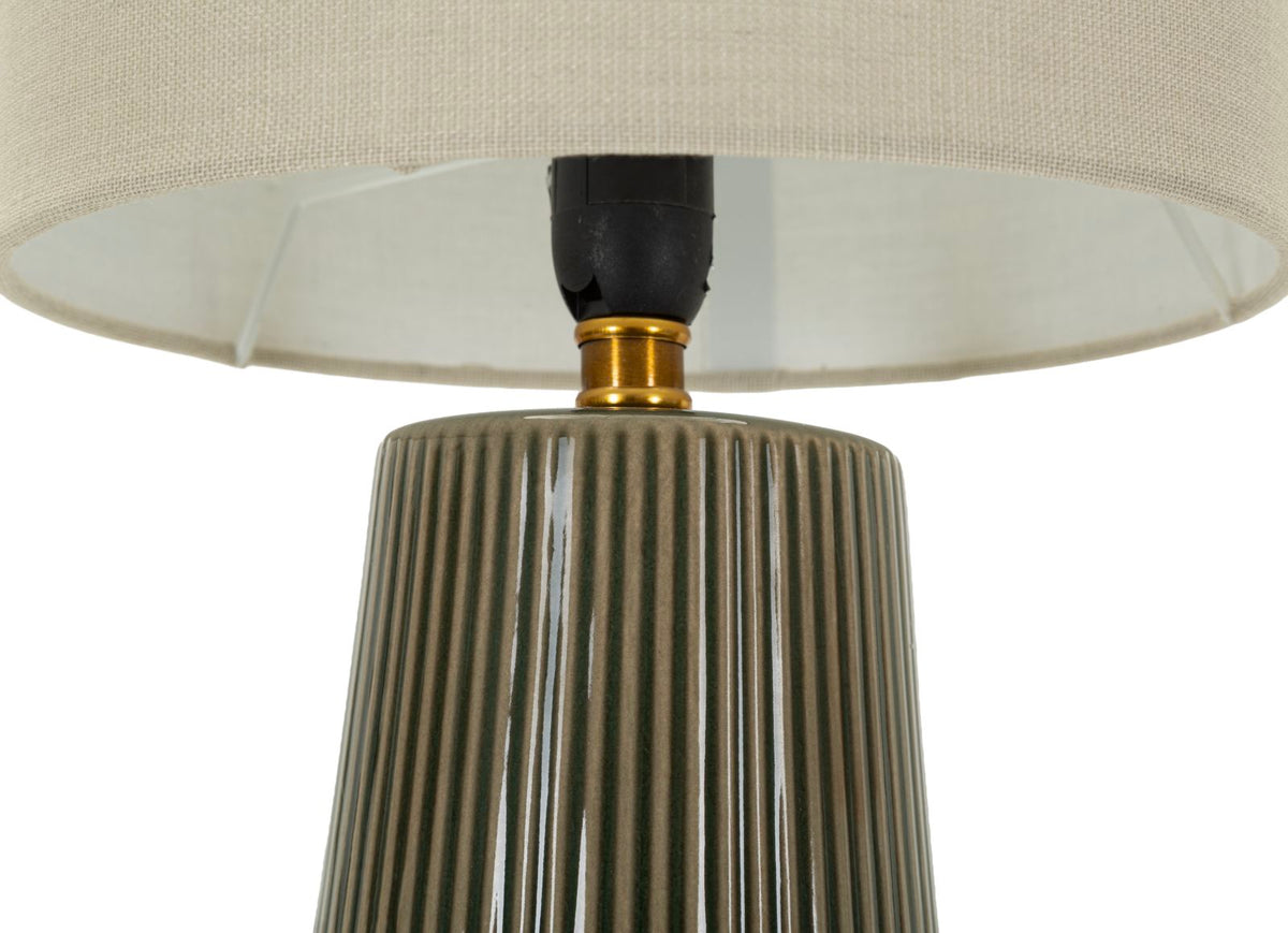 lampada_da_tavolo_in_ceramica_ondulata_con_paralume_in_tessuto__harmony