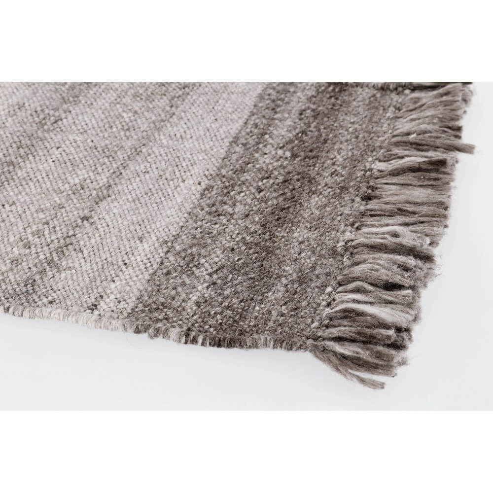 Tappeto artigianale in poliestere a righe con frange 160x230 cm - HOWARD