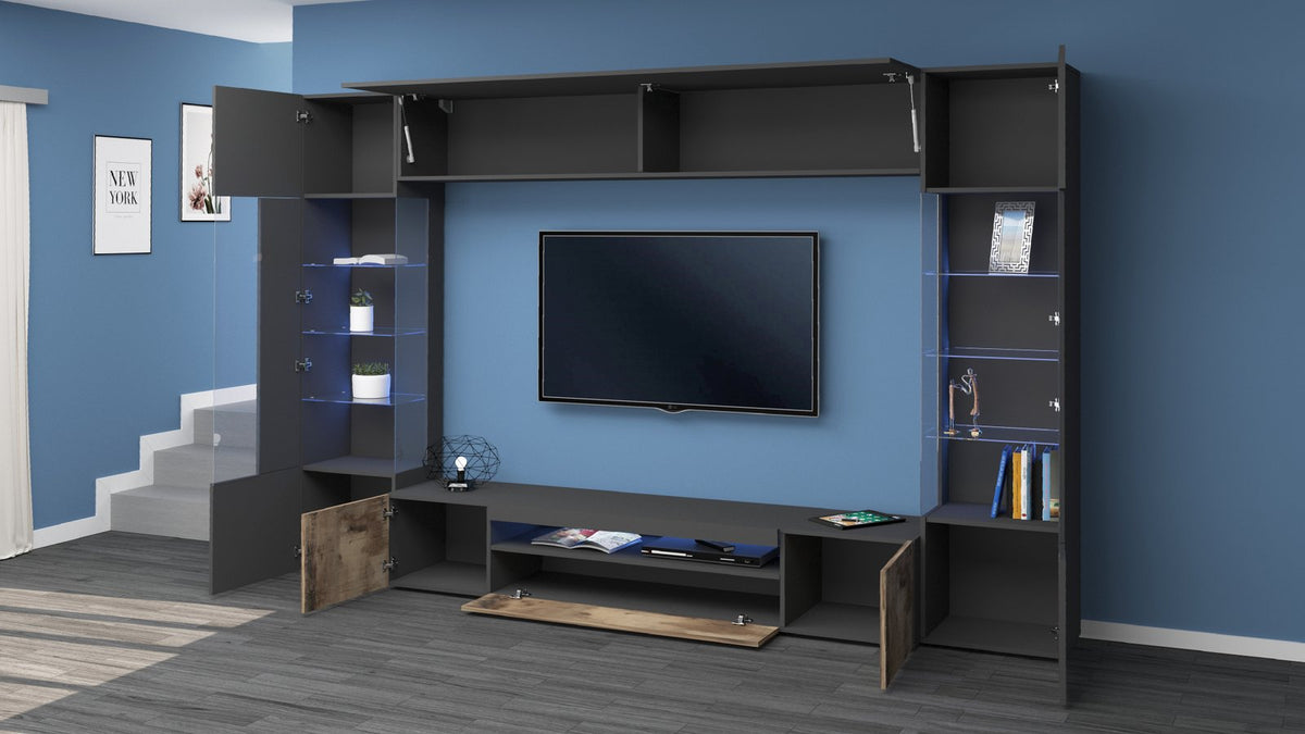 Render della parete attrezzata QUANTUM effetto legno rustico di tre quarti con TV montata #colore_Effetto Legno/Acero Pereira