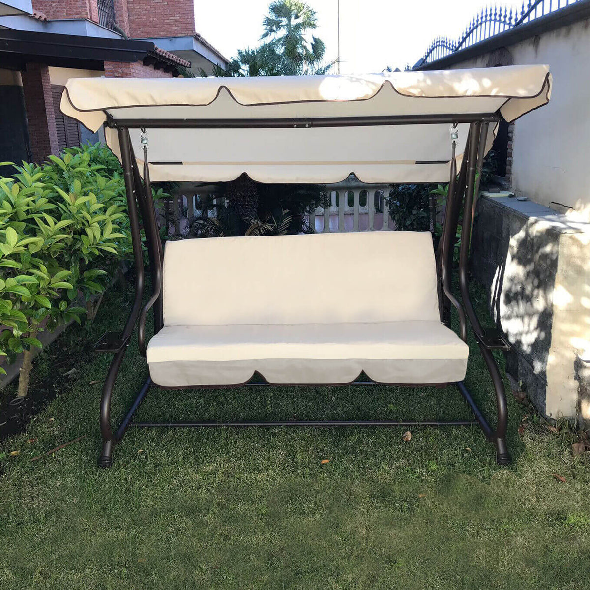 dondolo_letto_da_giardino_con_cuscini_in_acciaio_tessuto_cm_202x114x169__daley