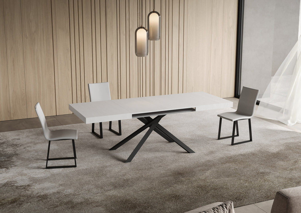 Tavolo NIKET bianco frassino allungato con giunzione centrale visibile, gambe antracite a X #colore_Bianco Frassino
