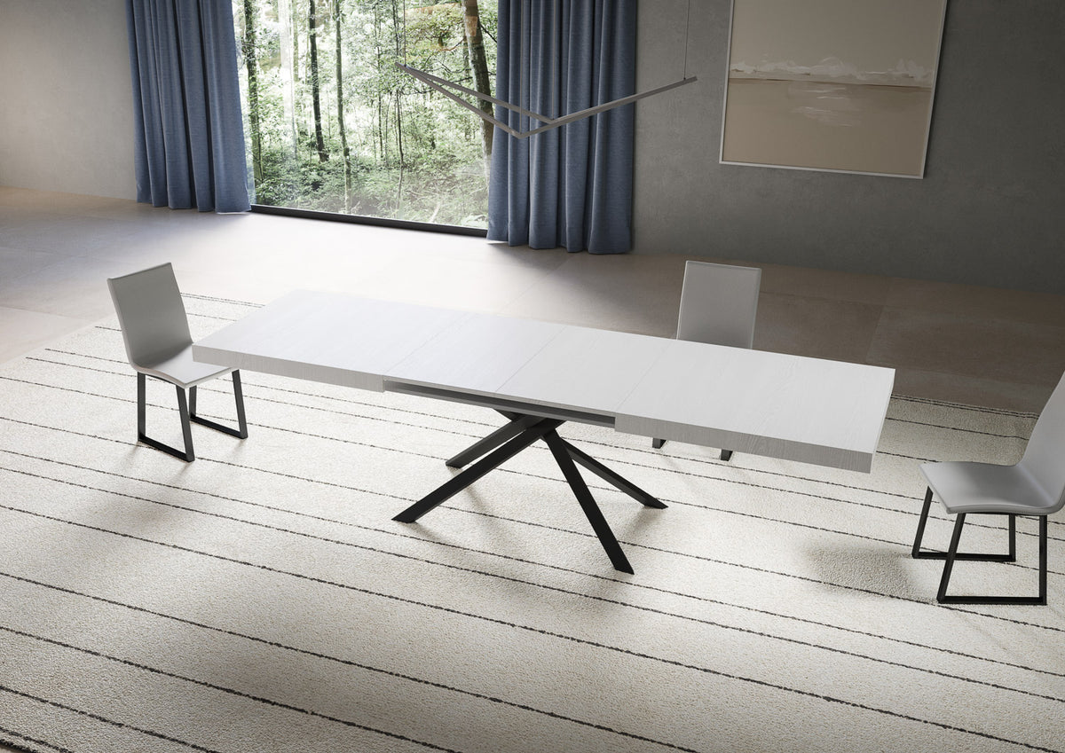 Tavolo NIKET bianco frassino completamente aperto su più sezioni, gambe antracite a raggiera #colore_Bianco Frassino