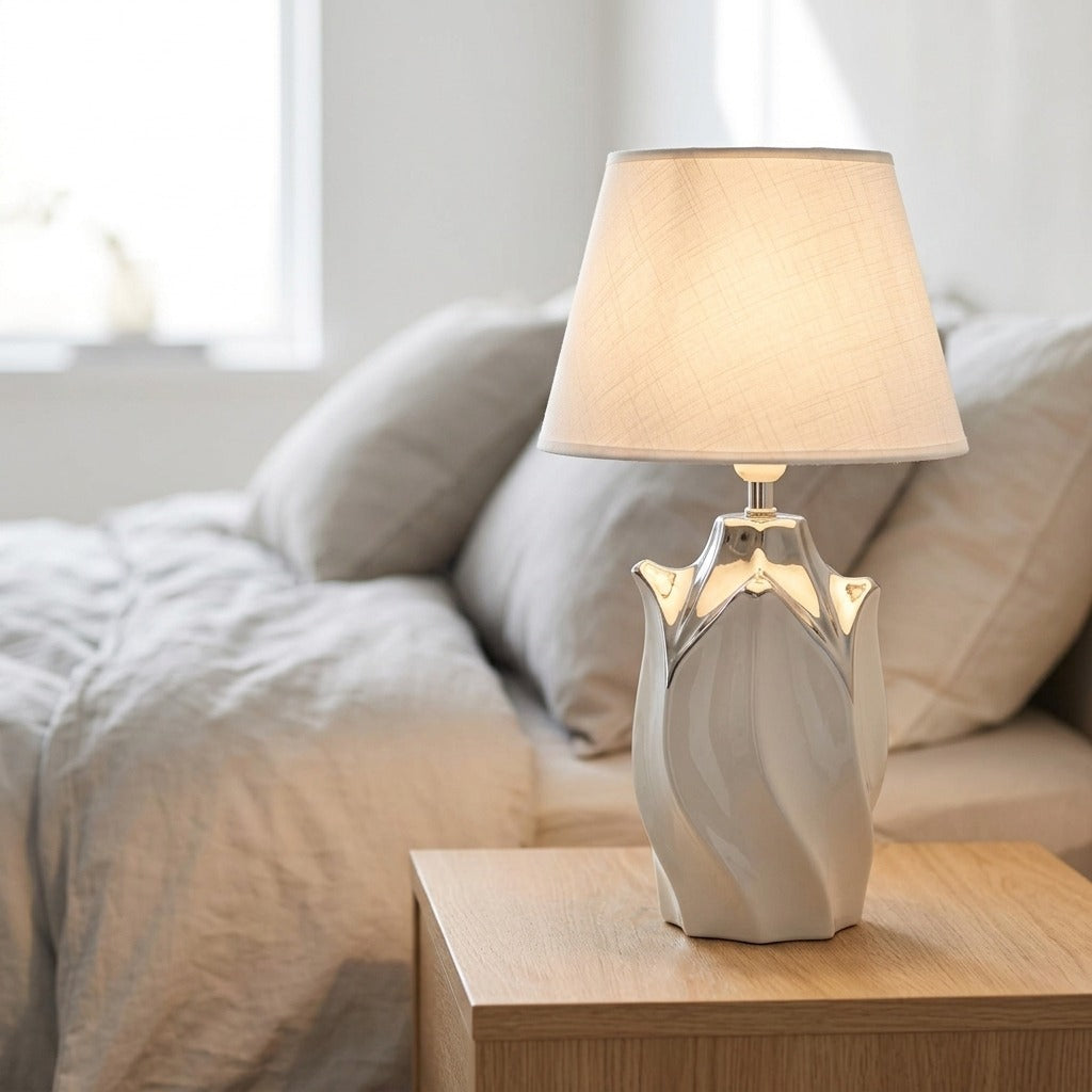 Lampada da Tavolo in Ceramica con Paralume in Tessuto - SHINEY