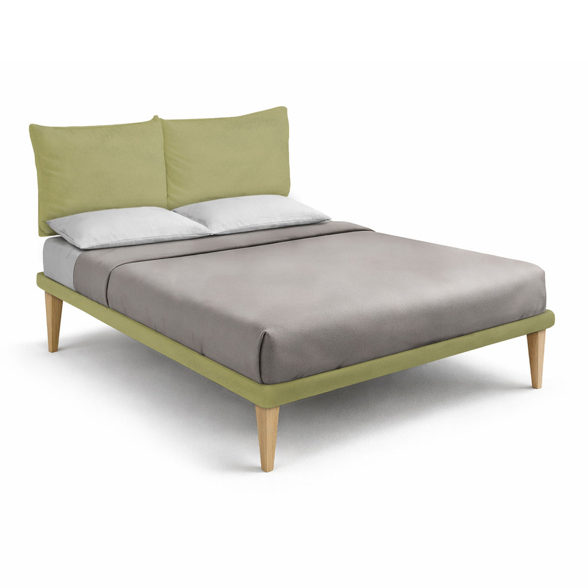 Letto matrimoniale SOFT tè verde con testata a cuscini, vista di tre quarti su fondo bianco #colore_Tè verde