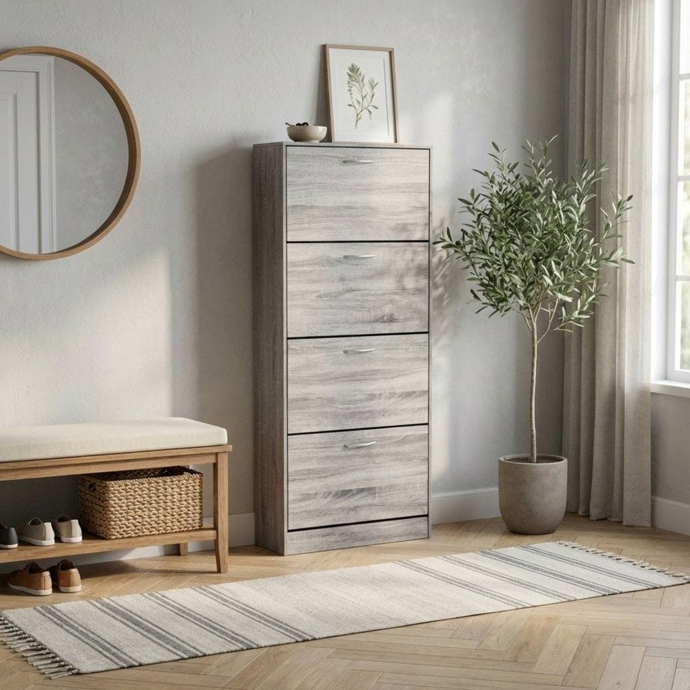 Scarpiera LOLA grigio chiaro in rovere con quattro vani, ambientata in soggiorno #colore_Grigio chiaro