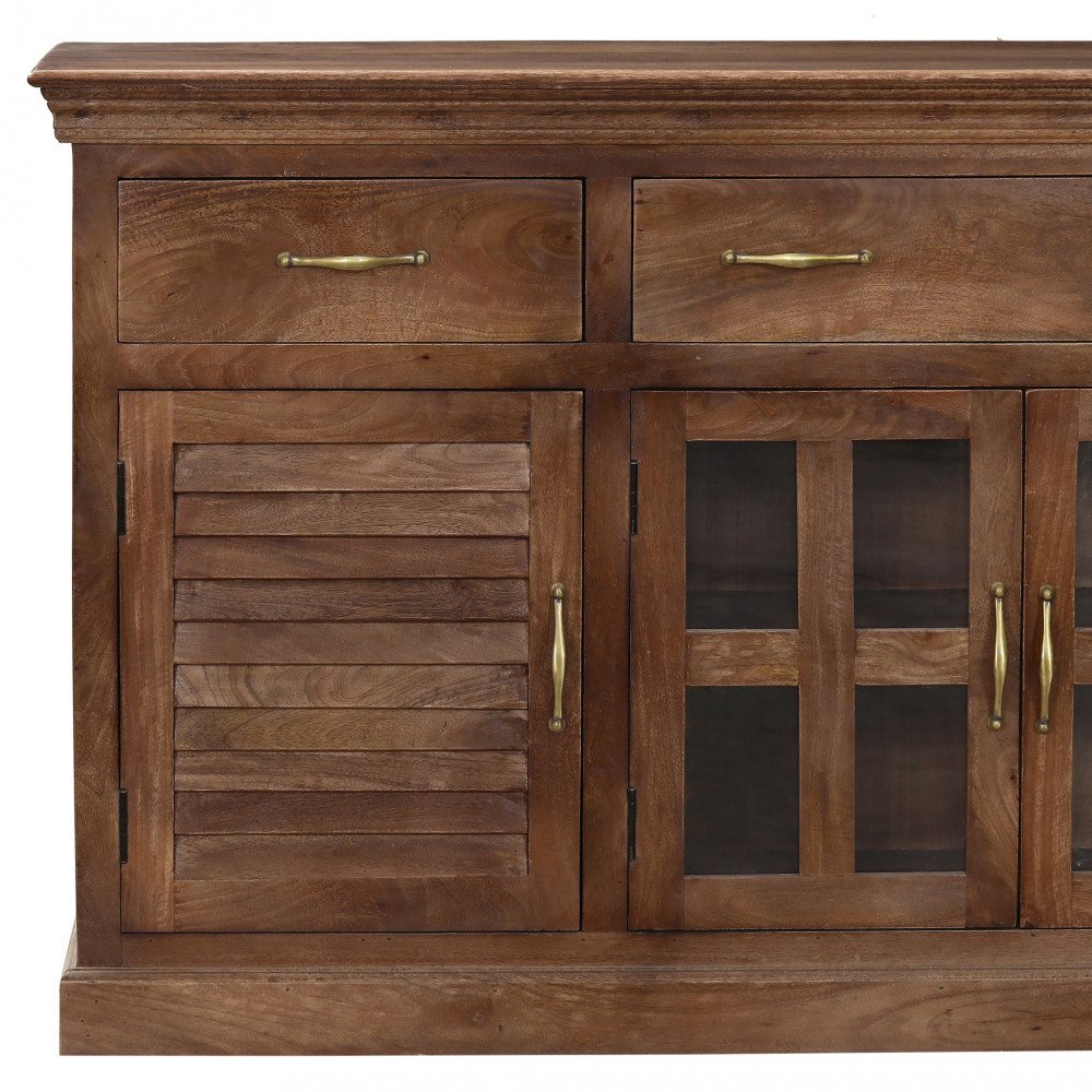 Dettaglio della credenza ANSELM marrone con venature del legno e ante vetrate